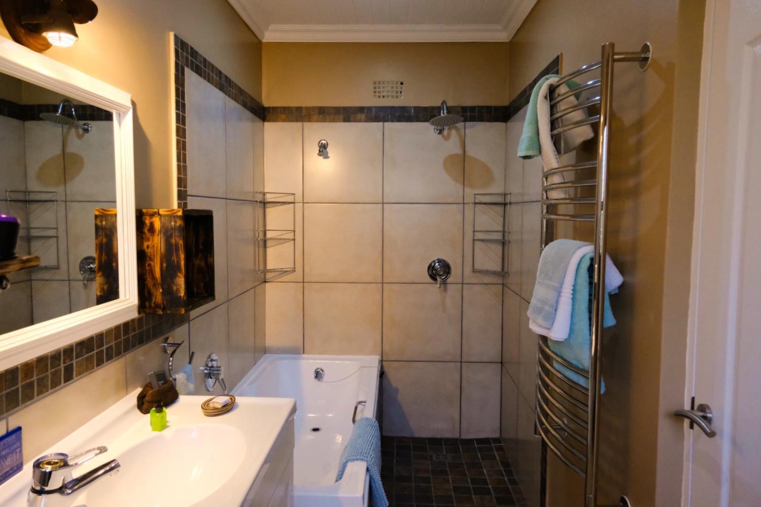 كنيسنا Bwhale Guest House B&B المظهر الخارجي الصورة
